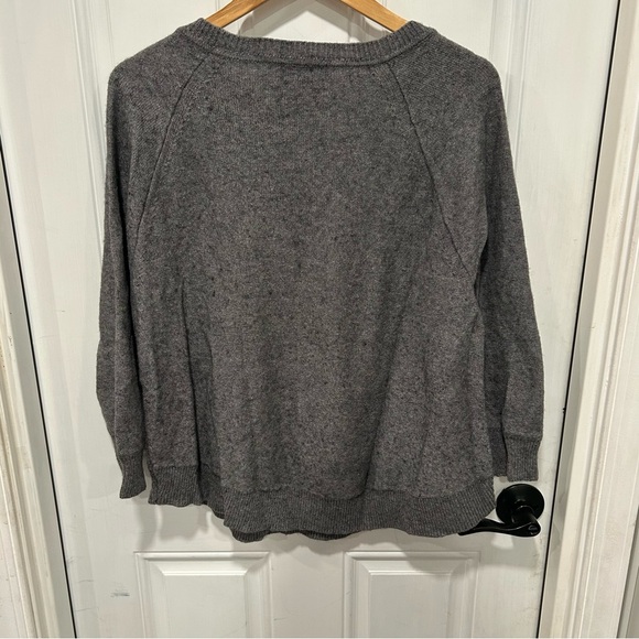 J.Crew Woman’s Merino Wool Blend Curved Hem Ribbed Sweater Gray Size XL - Picture 5 of 10